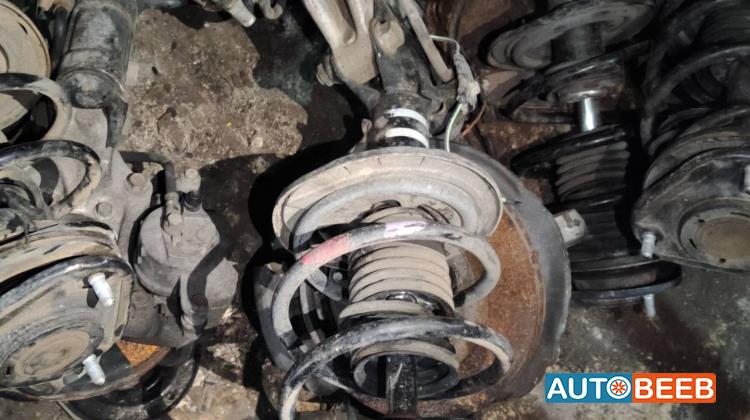  Shock Absorber Toyota Prius