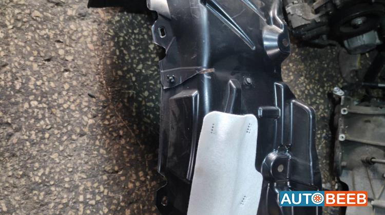 Body  RR BUMPER Toyota Prius