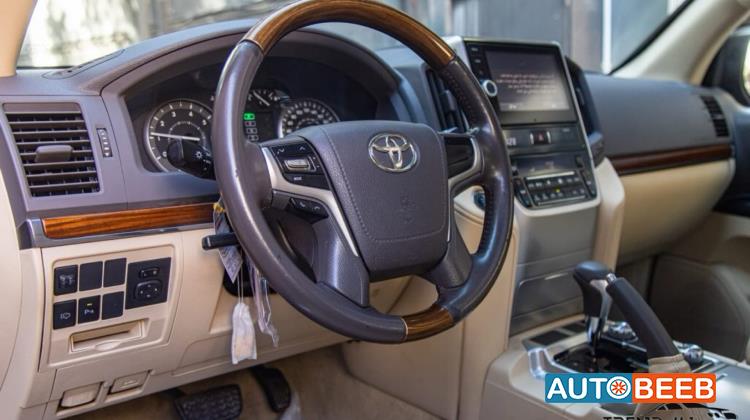 Toyota Land Cruiser 2017