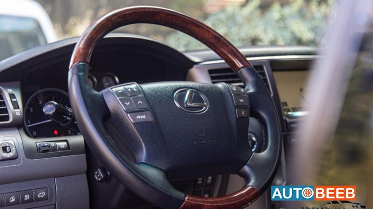 Lexus LX570 2009