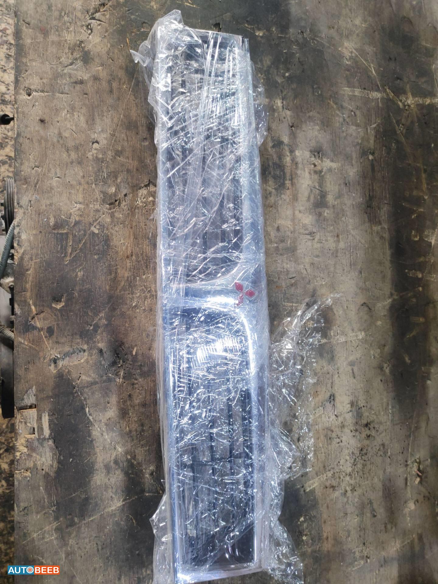 Body  Grilles Mitsubishi Lancer