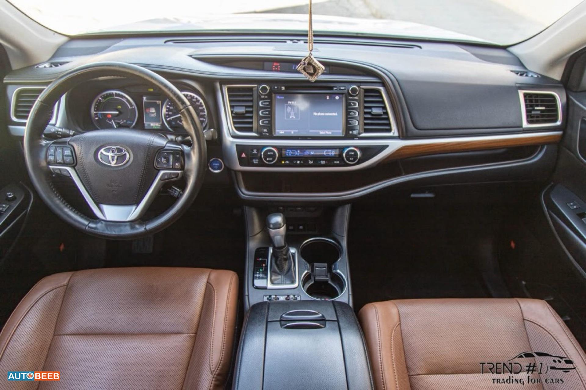 Toyota Highlander 2019