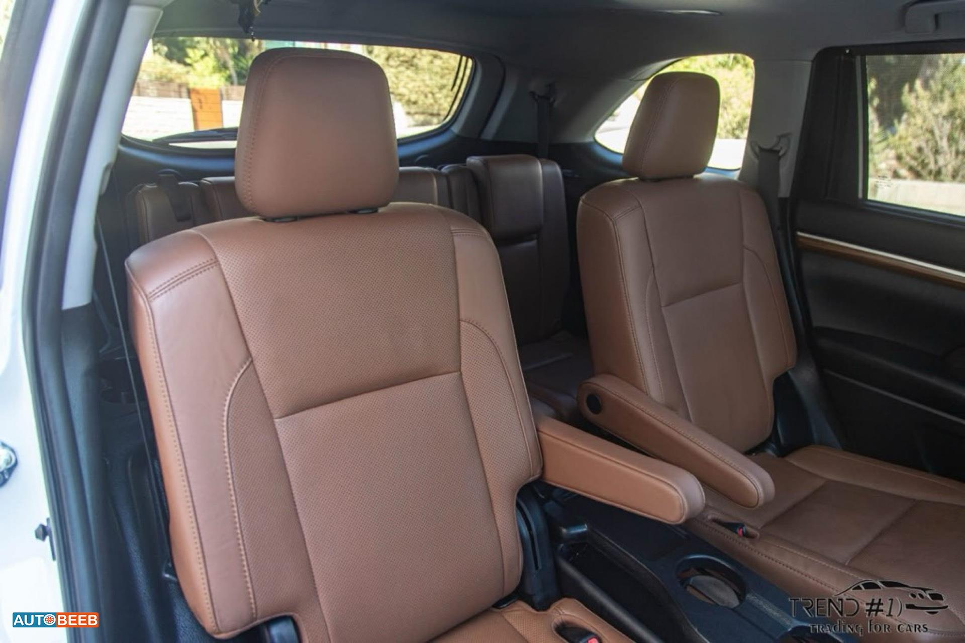 Toyota Highlander 2019