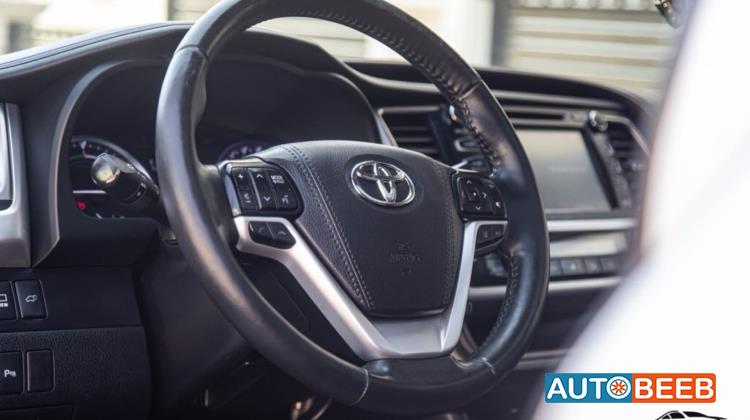 Toyota Highlander 2019