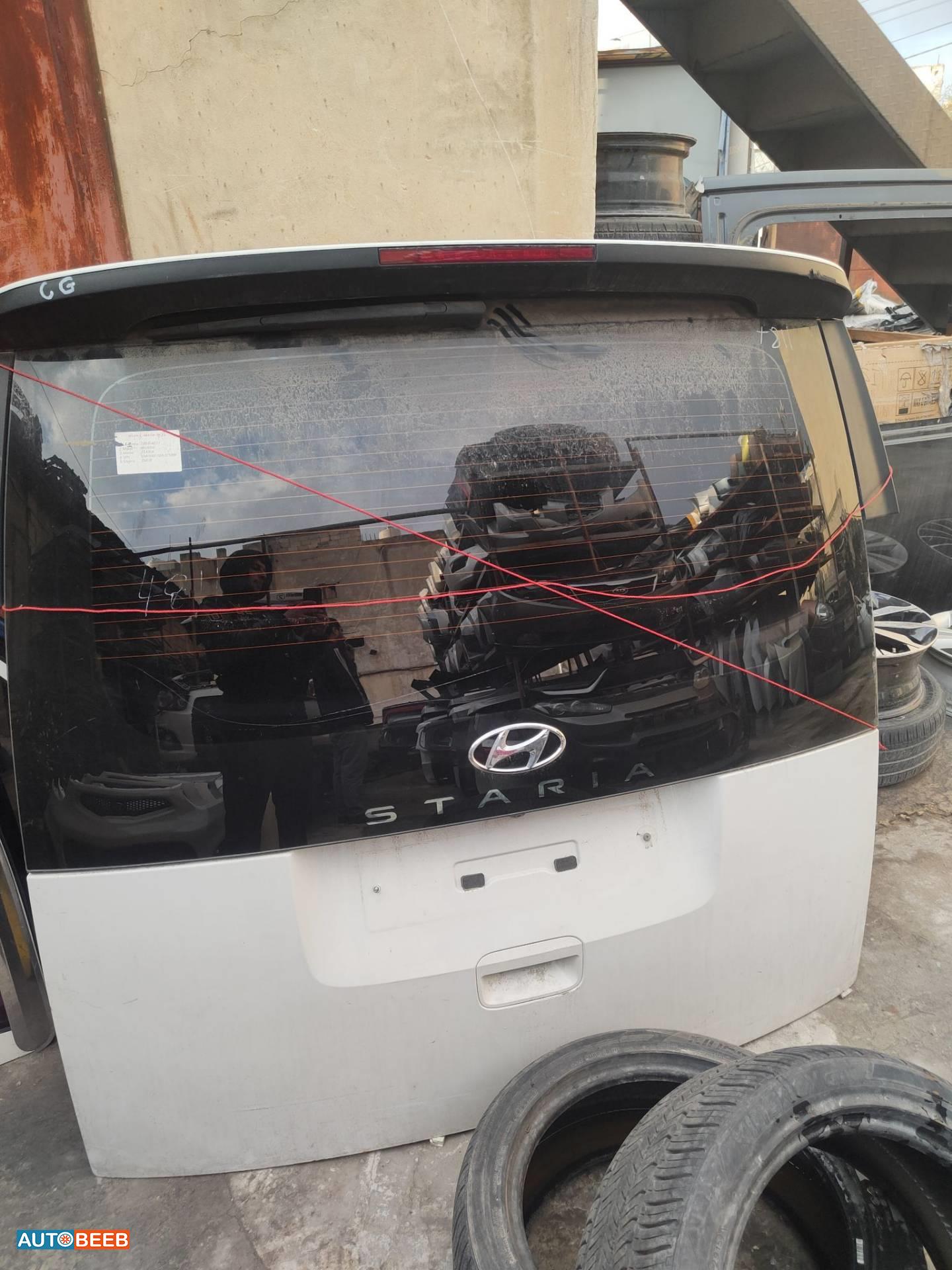 Body  Trunk Hyundai Staria