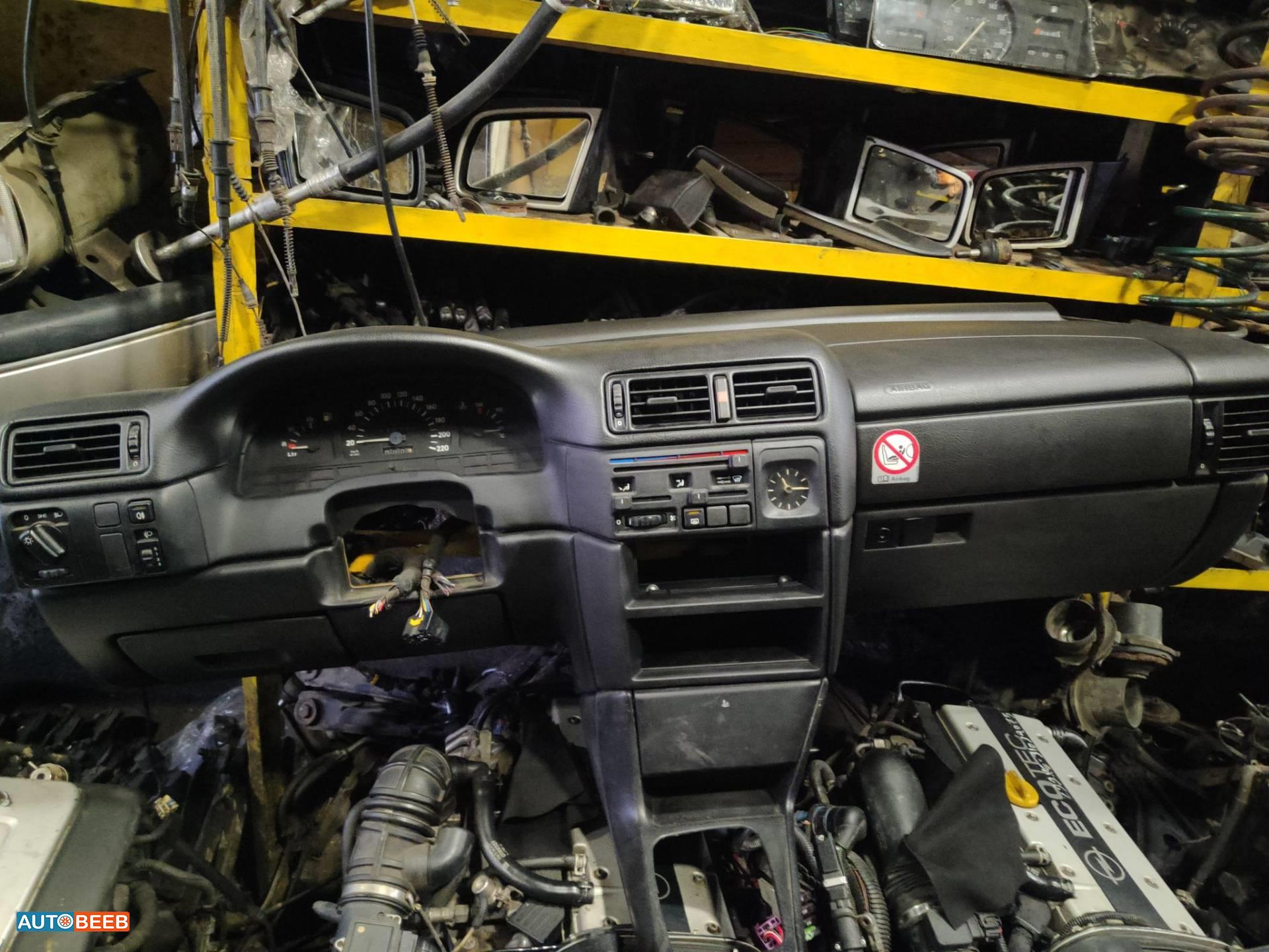 Cabin  Dashboard Opel Vectra