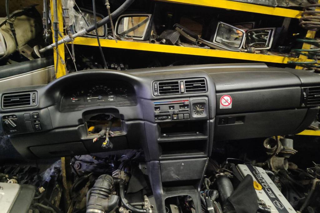 Cabin  Dashboard Opel Vectra