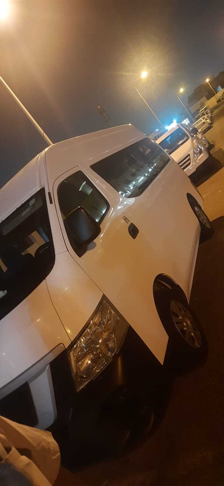 Minibus Nissan 2019