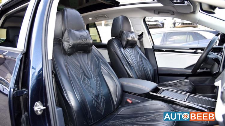 Volkswagen ID.6 2022