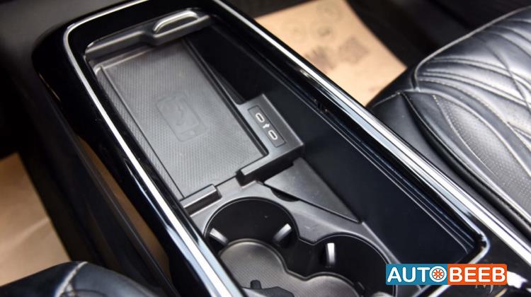 Volkswagen ID.6 2022