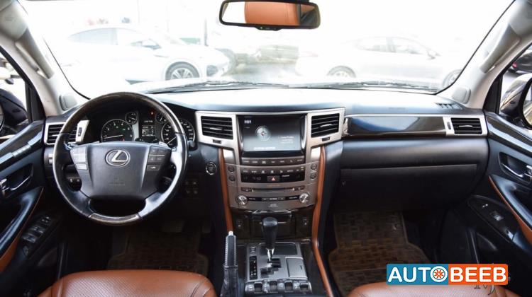 Lexus LX570 2013