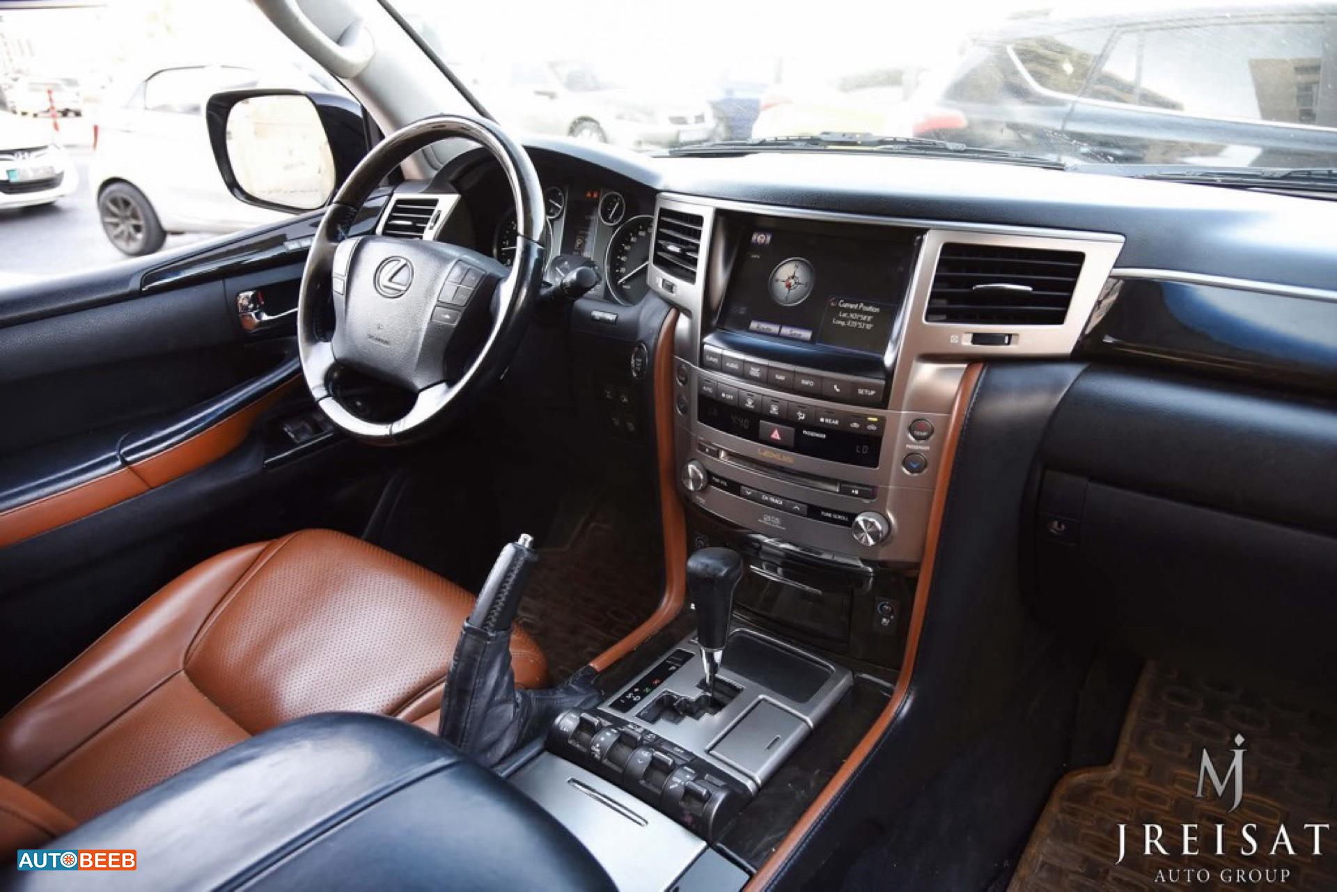 Lexus LX570 2013