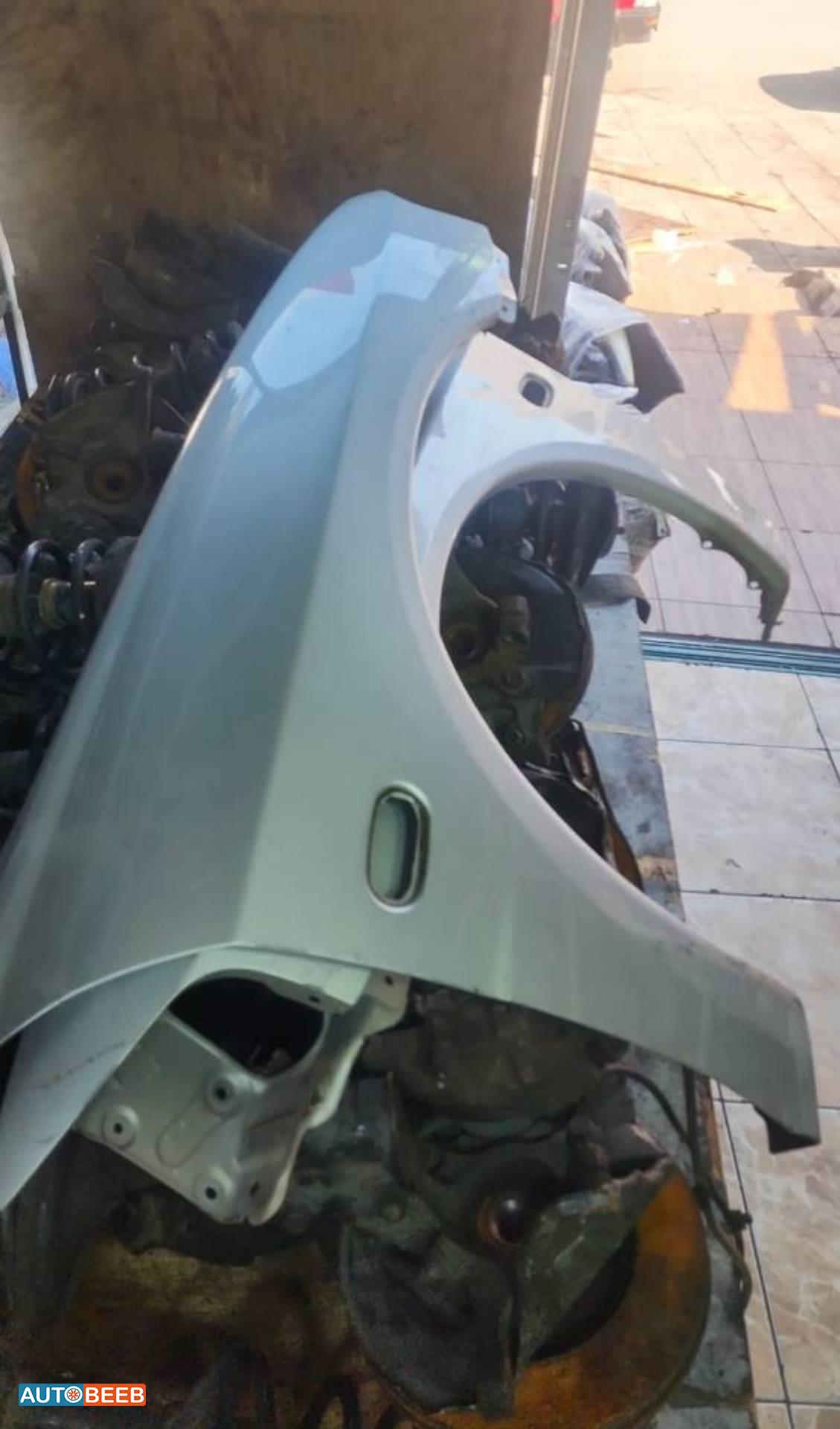 Body  Fenders  Mitsubishi Lancer