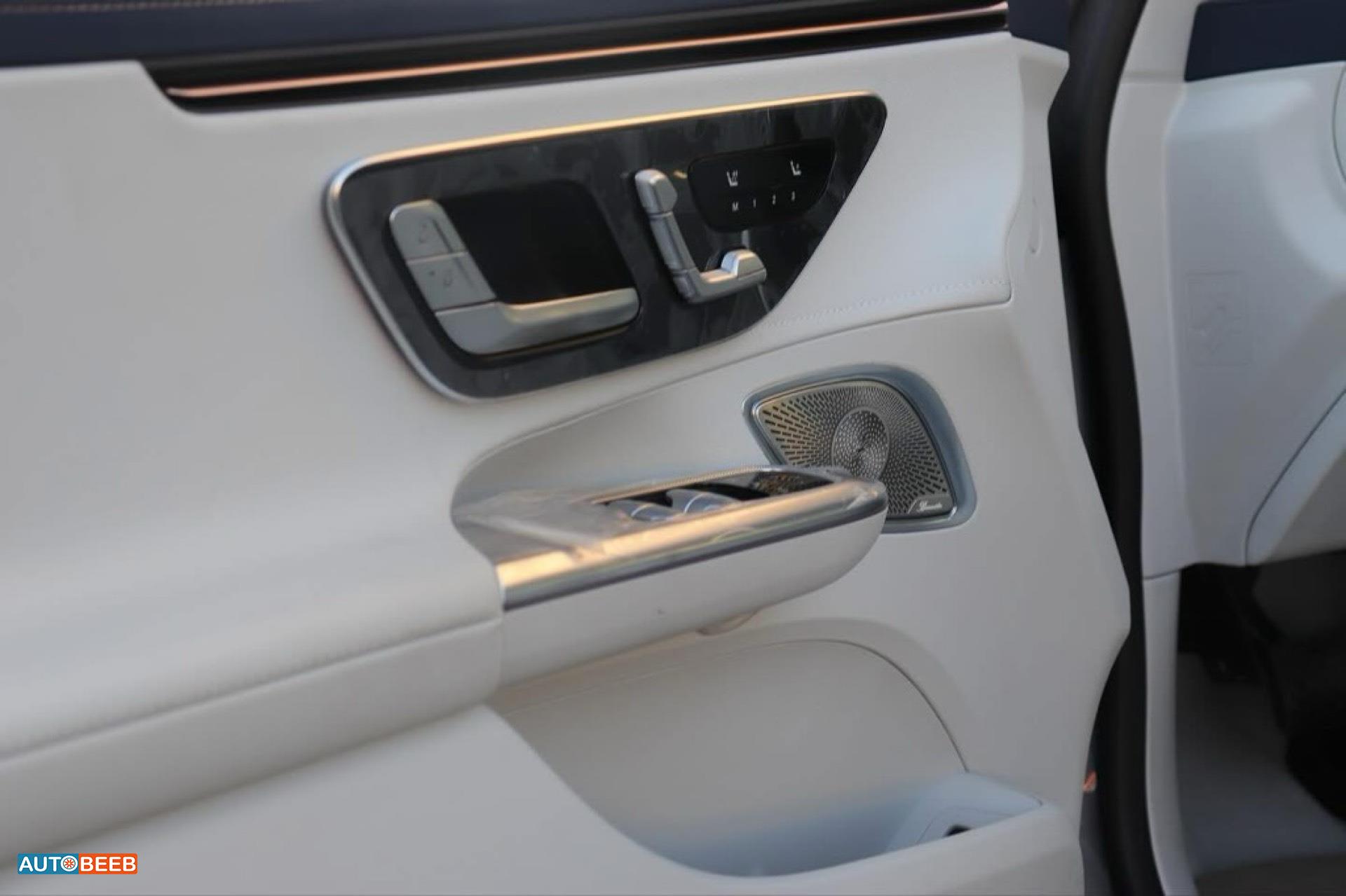 Mercedes Benz EQE350 2023