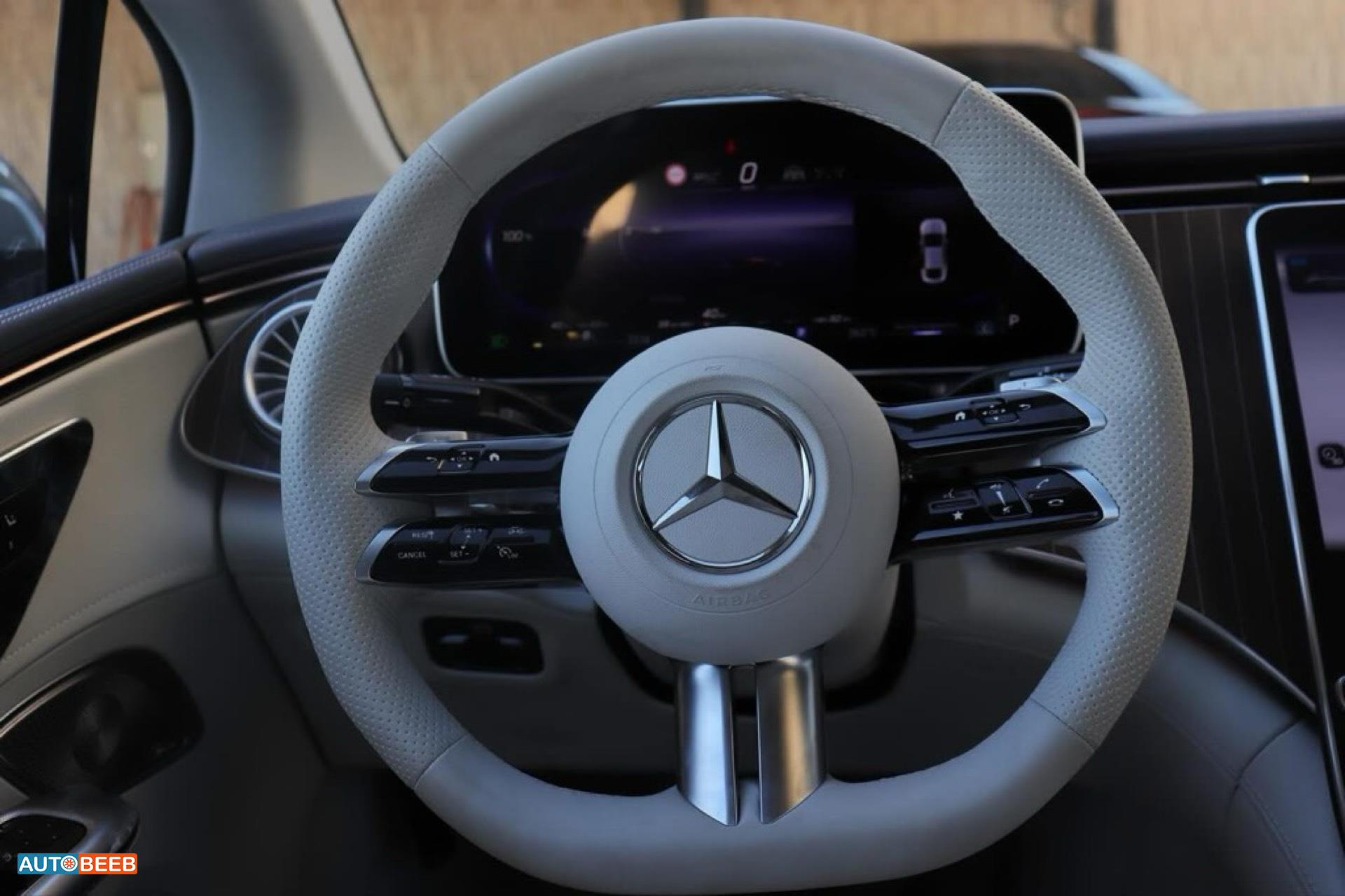 Mercedes Benz EQE350 2023