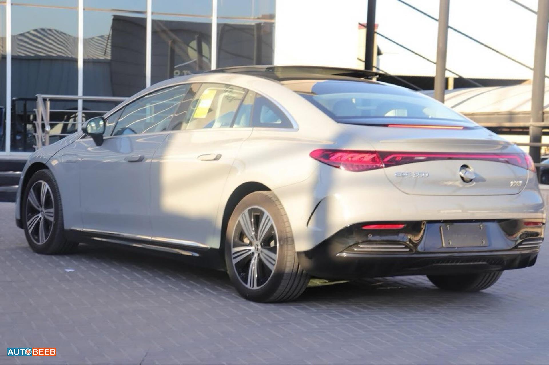 Mercedes Benz EQE350 2023