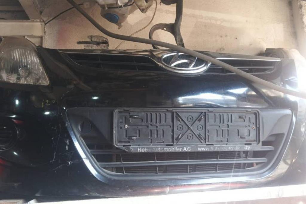 واجهة أمامية طمبون اضوية يمين شمال هيونداي i20 2009 2010