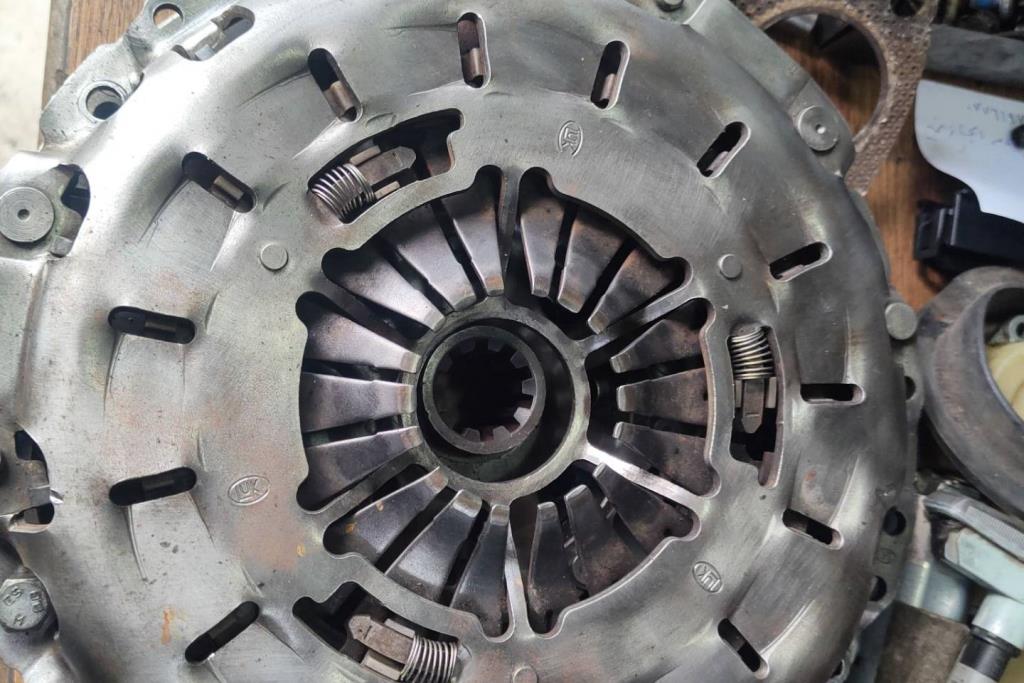 كت كلتش بي ام دبليو 520 1994 1995