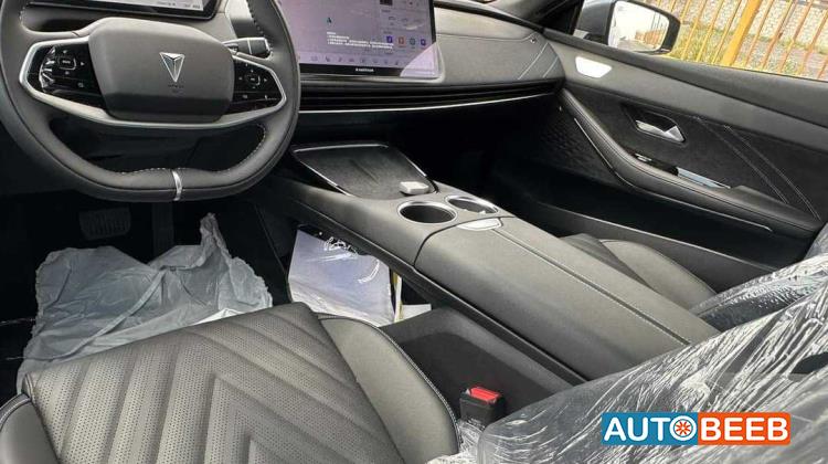 شانجان SL03 2025