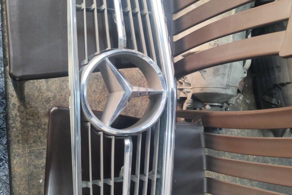 Body  Grilles Mercedes Benz SLC450