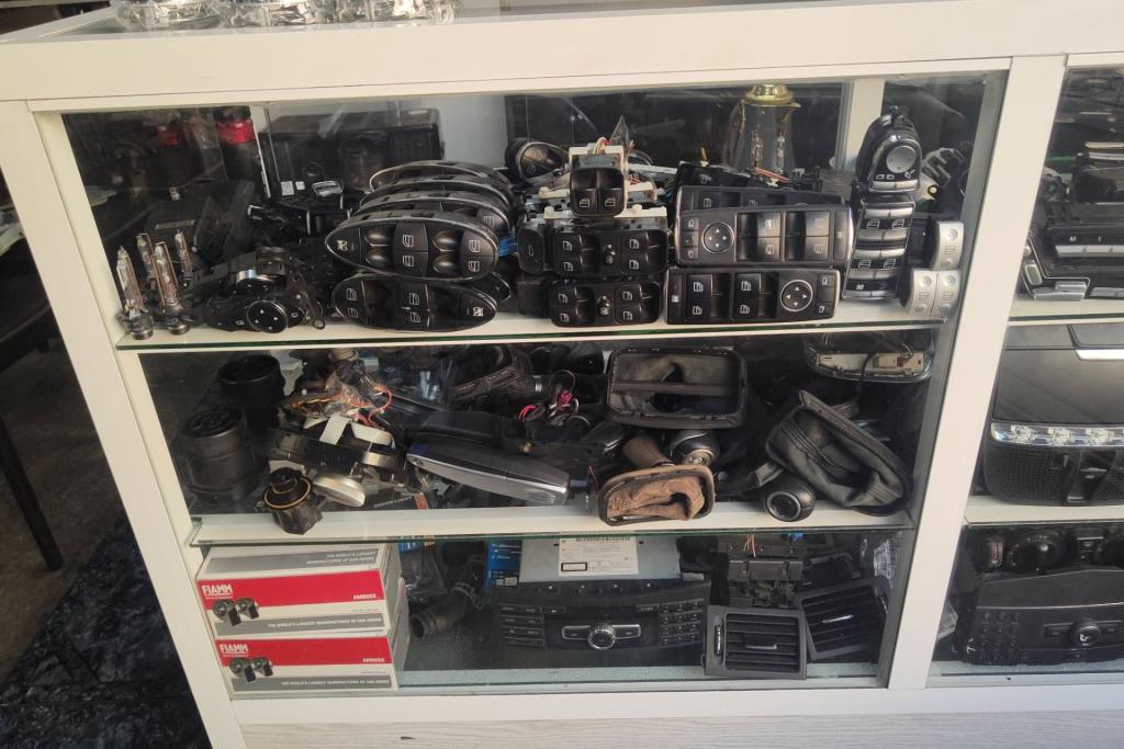 جميع انواع الاكسسوارات مرسيدس 