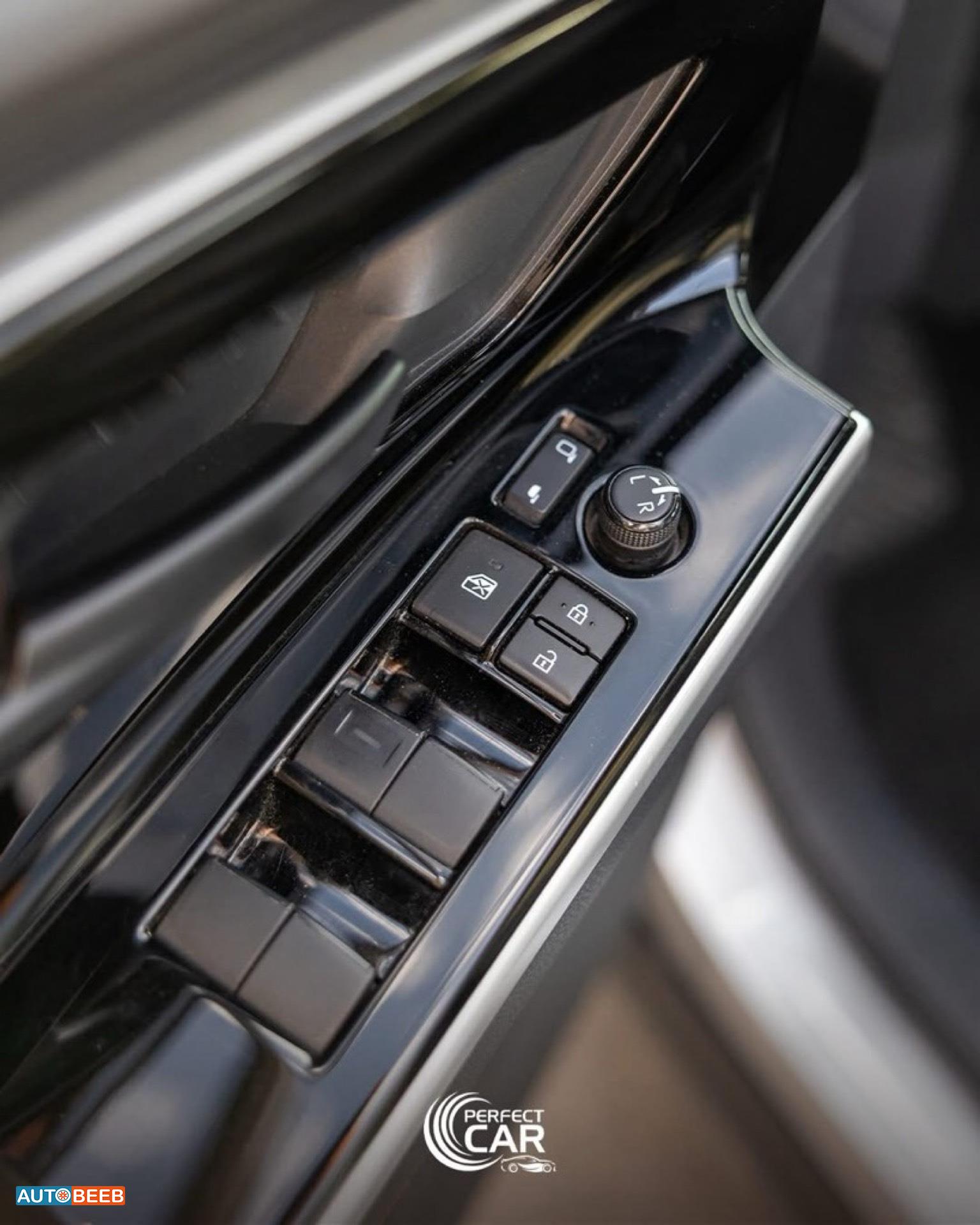 تويوتا bZ4X 2023