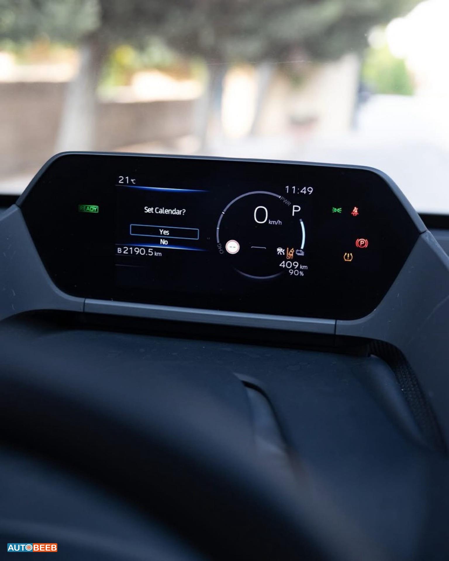 تويوتا bZ4X 2023