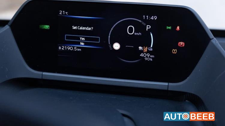 تويوتا bZ4X 2023