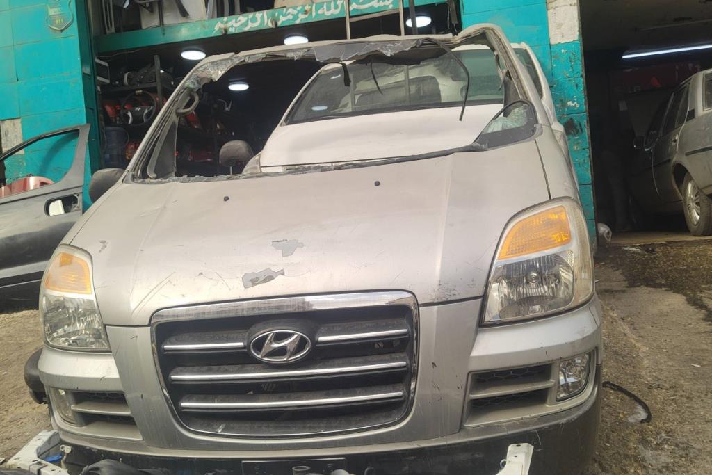 Body  Front clip Hyundai H1