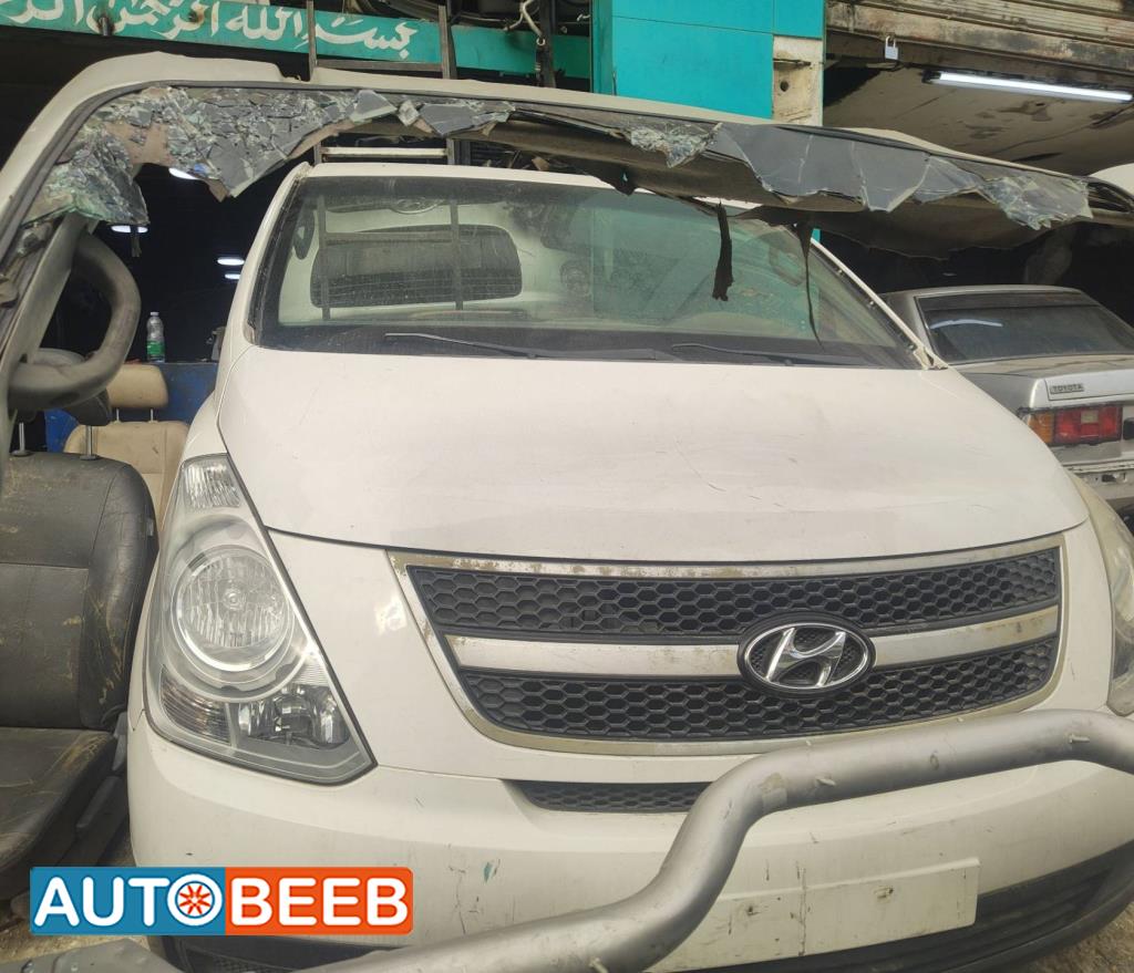 Body  Front clip Hyundai H1