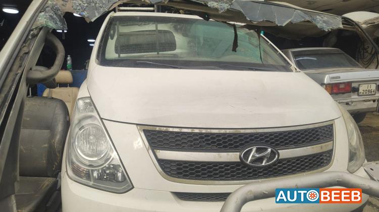 Body  Front clip Hyundai H1