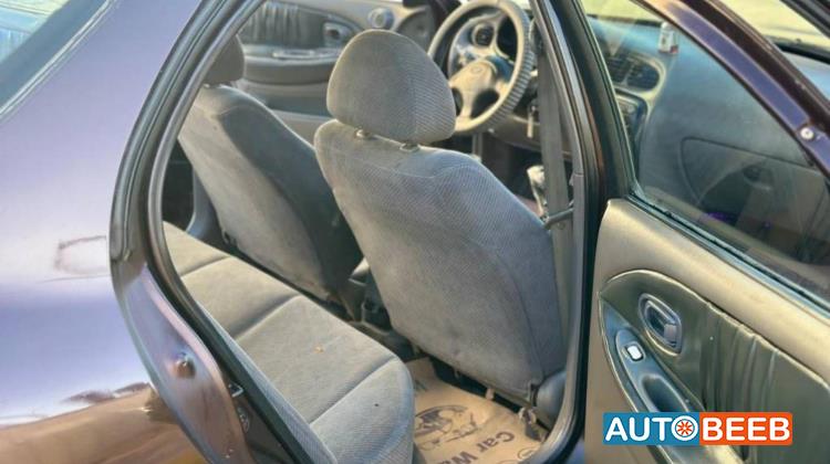 هيونداي افانتي 1999