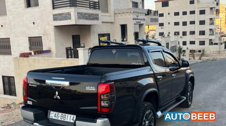 Mitsubishi L200 2022
