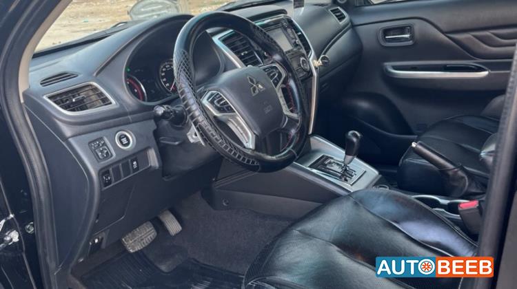 Mitsubishi L200 2022