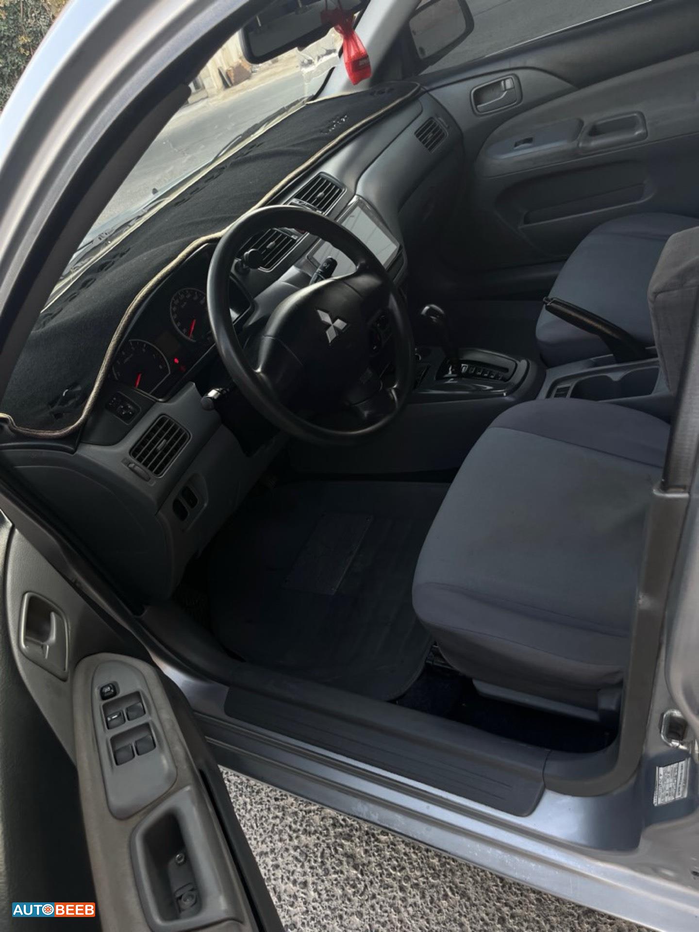 Mitsubishi Lancer 2012