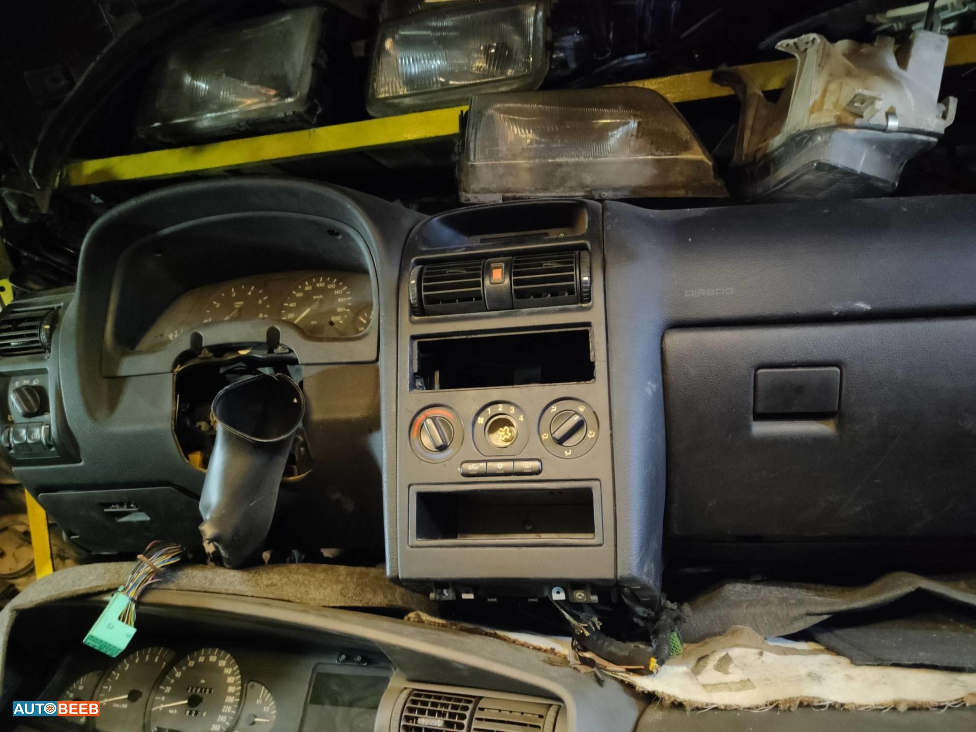 Cabin  Dashboard Opel Astra