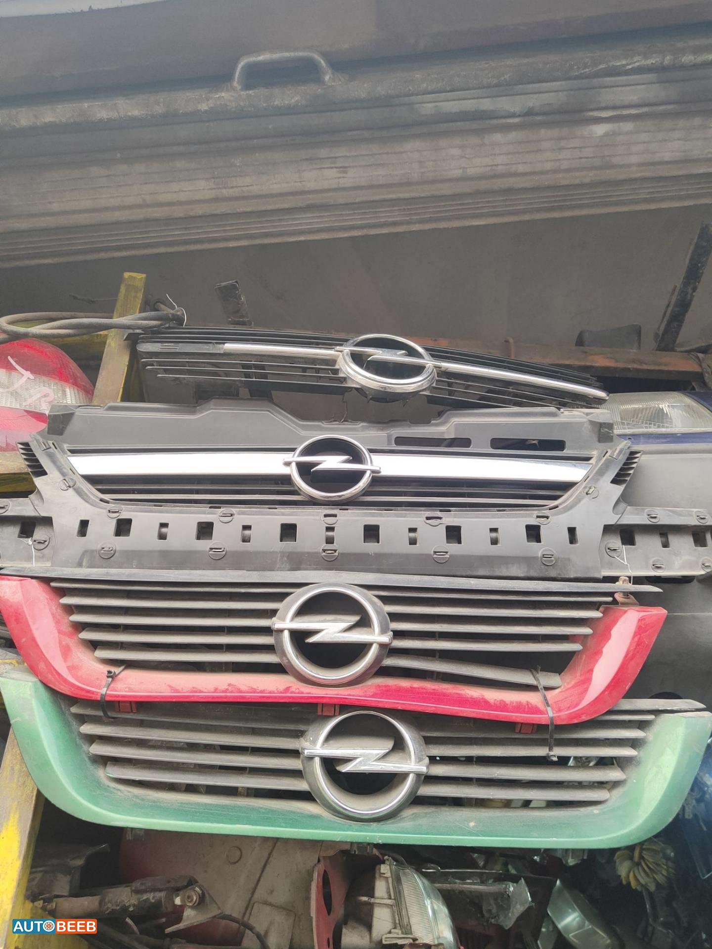 Body  Grilles Opel Vectra