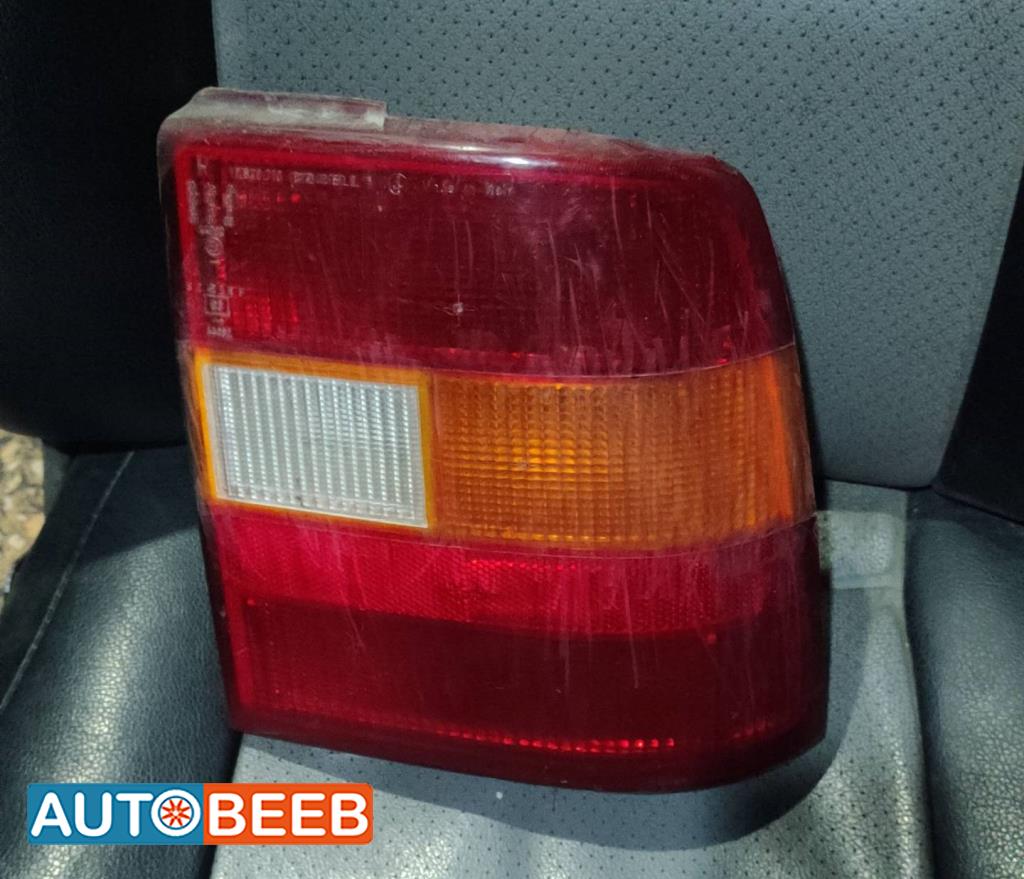 ضوء خلفي يمين شمال اوبل فيكترا 1990 1991