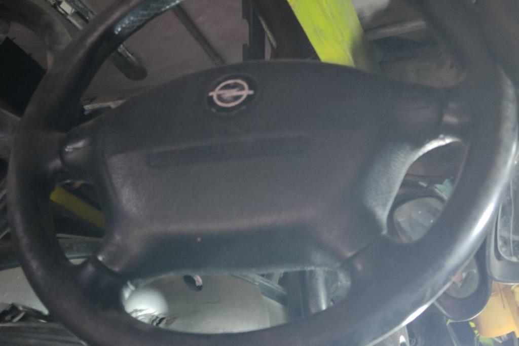 Cabin  Steering Wheel Opel Vectra
