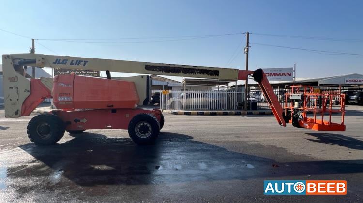 Aerial work platform JLG 2013