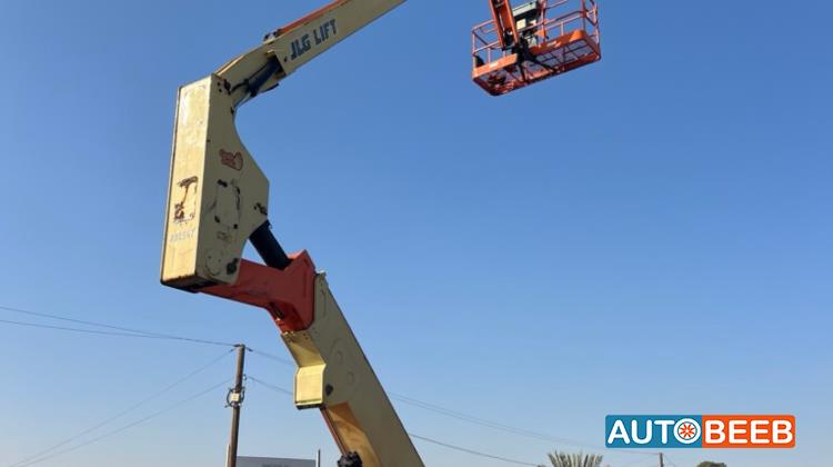 Aerial work platform JLG 2013