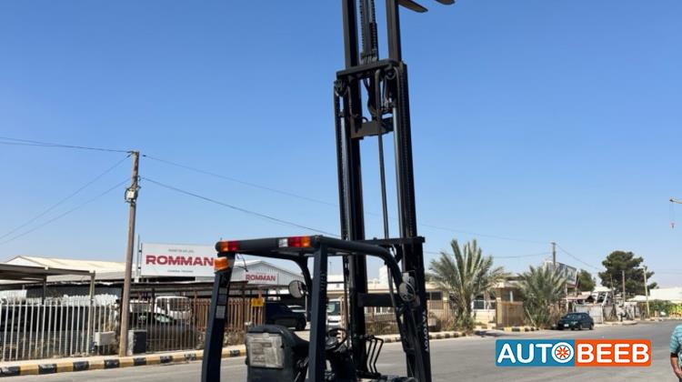 Forklift Toyota 2016