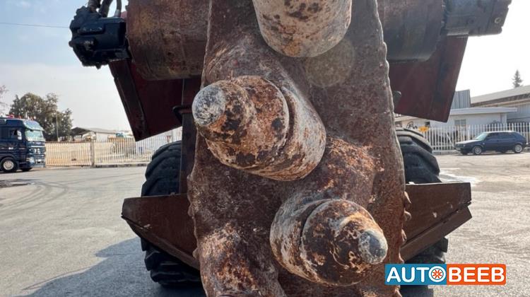 Planting Equipment Ditch-Witch 2004