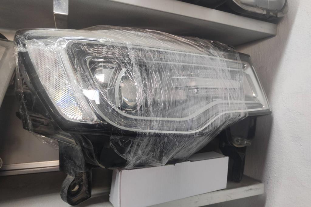 Lights Front light Jeep Grand Cherokee