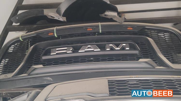 Body  Grilles Dodge RAM