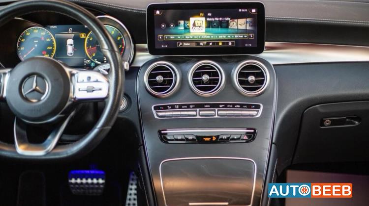 Mercedes Benz GLC300 2020