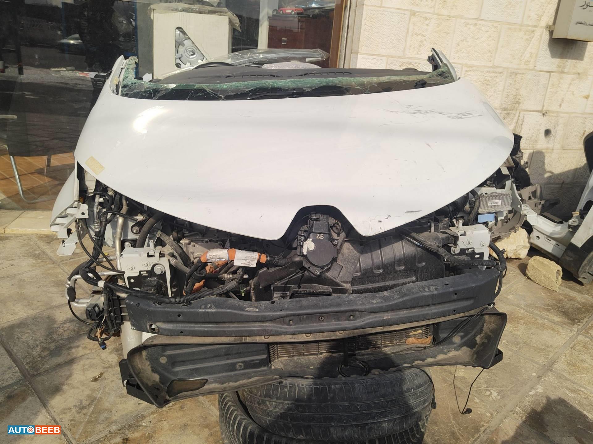 Body  Front clip Renault Zoe