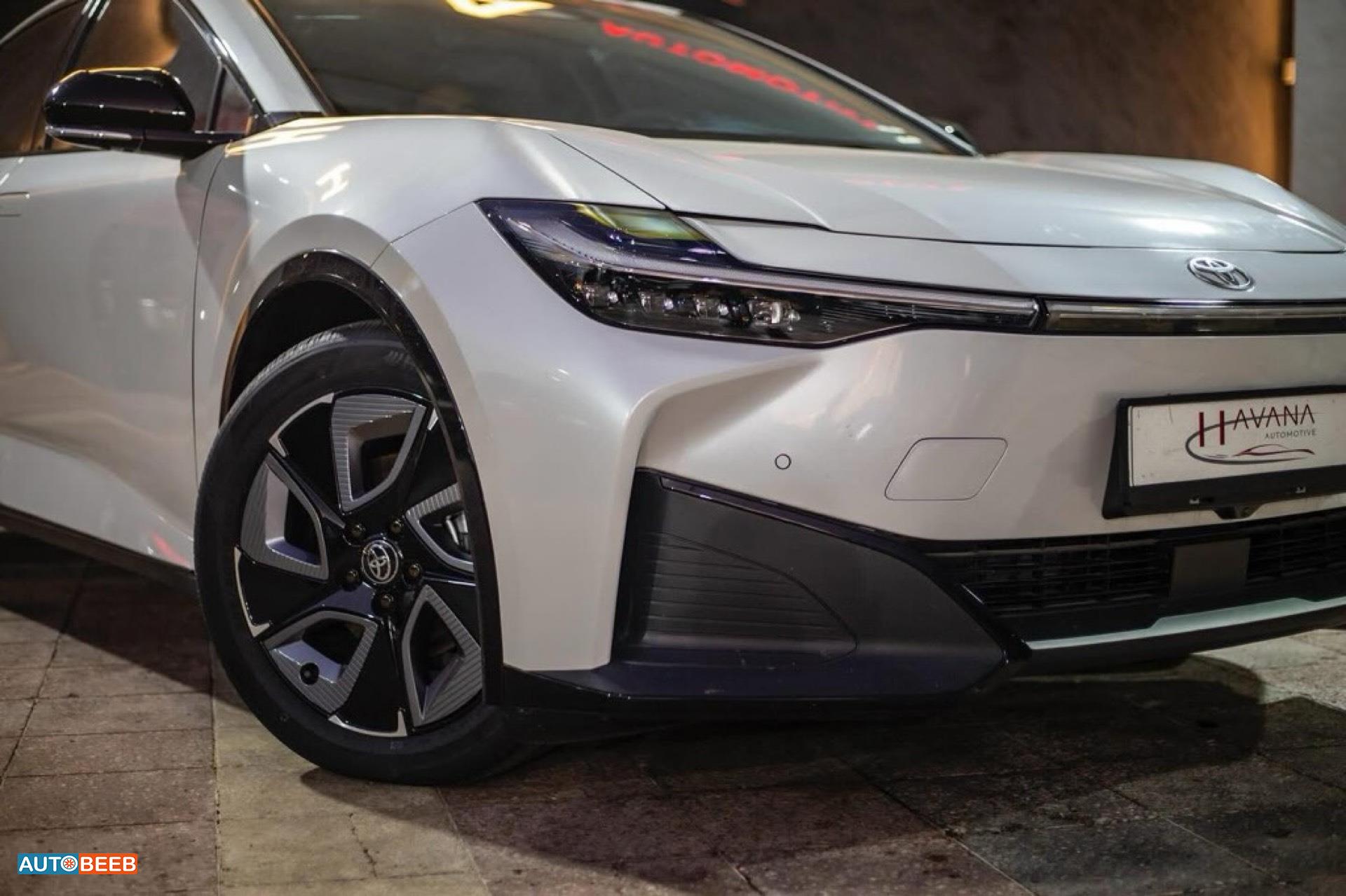 تويوتا bZ3X 2024