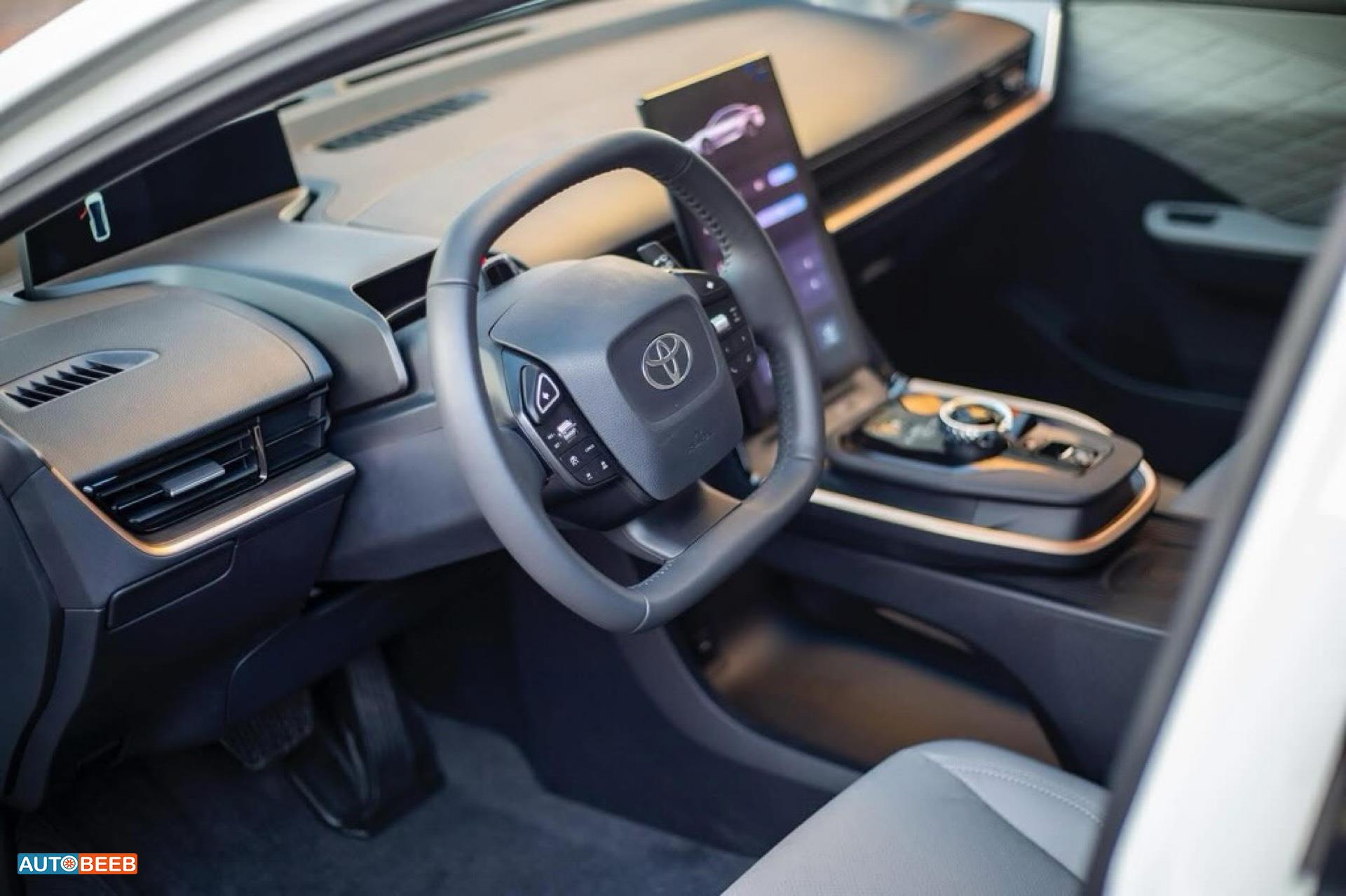 تويوتا bZ3X 2024