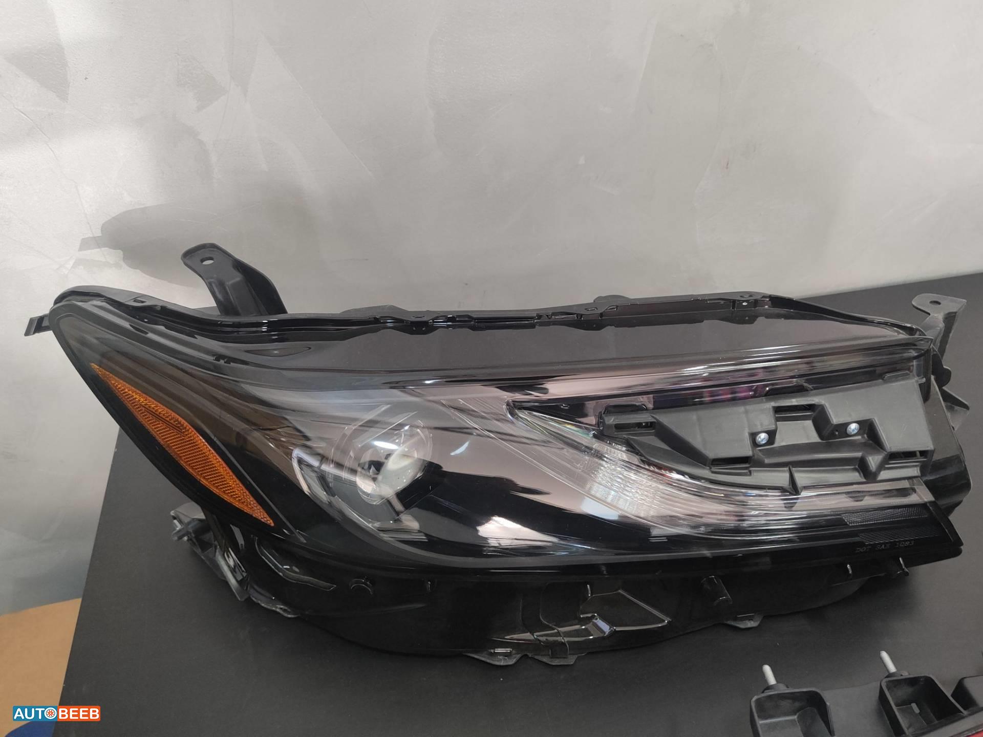 Lights Front light Toyota Camry